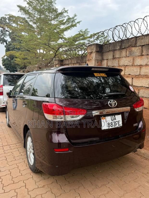 Toyota Wish 2011 Brown