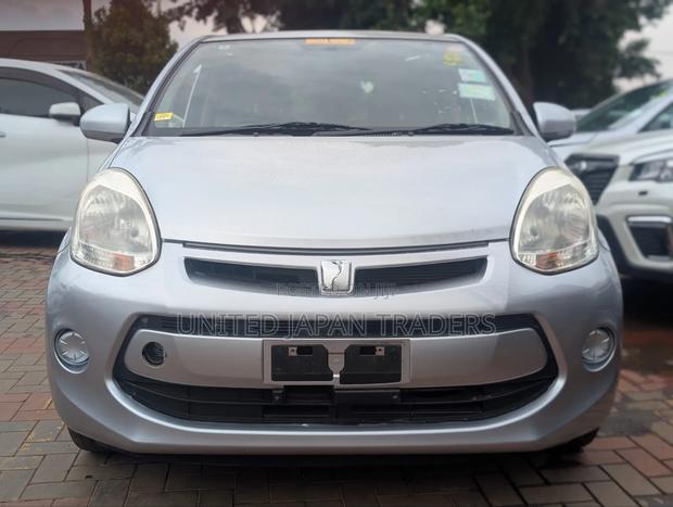 Toyota Passo 2014 Silver