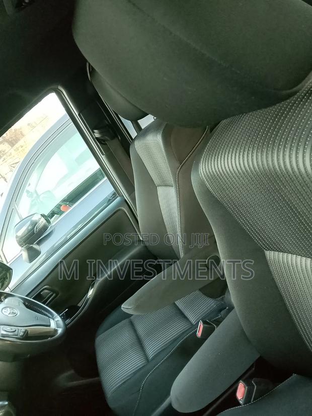 Toyota Noah 2.0 AWD (7 Seater) 2018 Silver