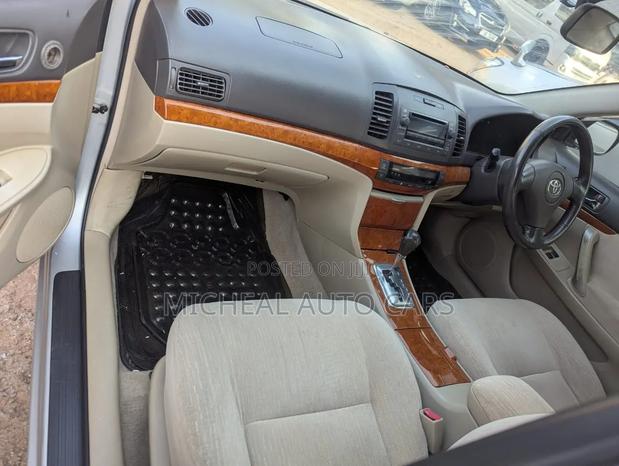 Toyota Premio 2006 Silver
