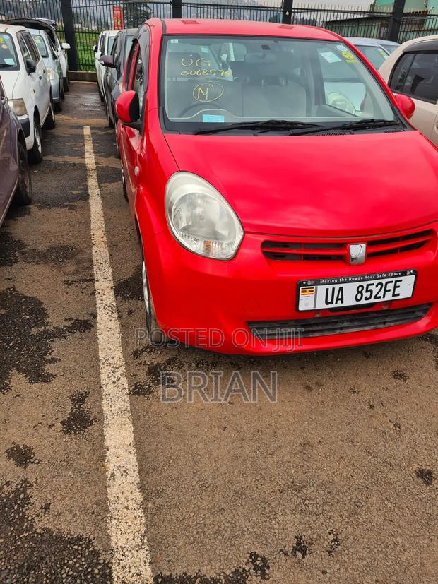 Toyota Passo 2012 Red