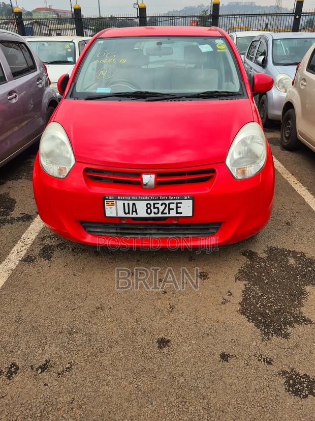 Toyota Passo 2012 Red