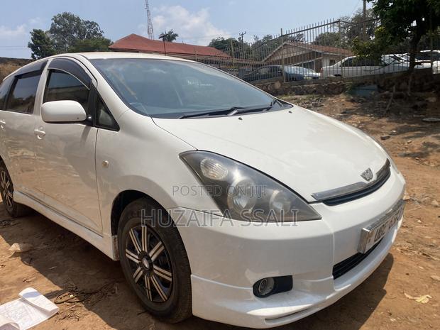 Toyota Wish 2009 White