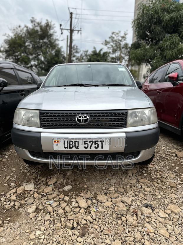 Toyota Probox 2009 Silver