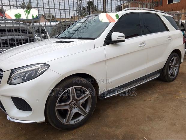 Mercedes-Benz GLE-Class 2017 White