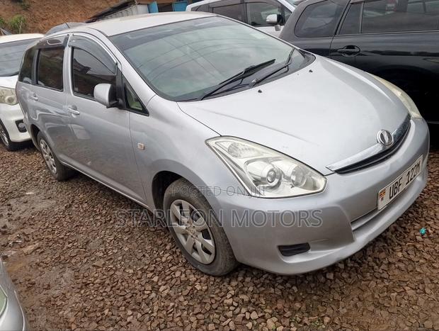 Toyota Wish 2007 Silver