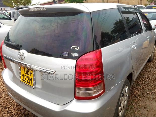 Toyota Wish 2007 Silver