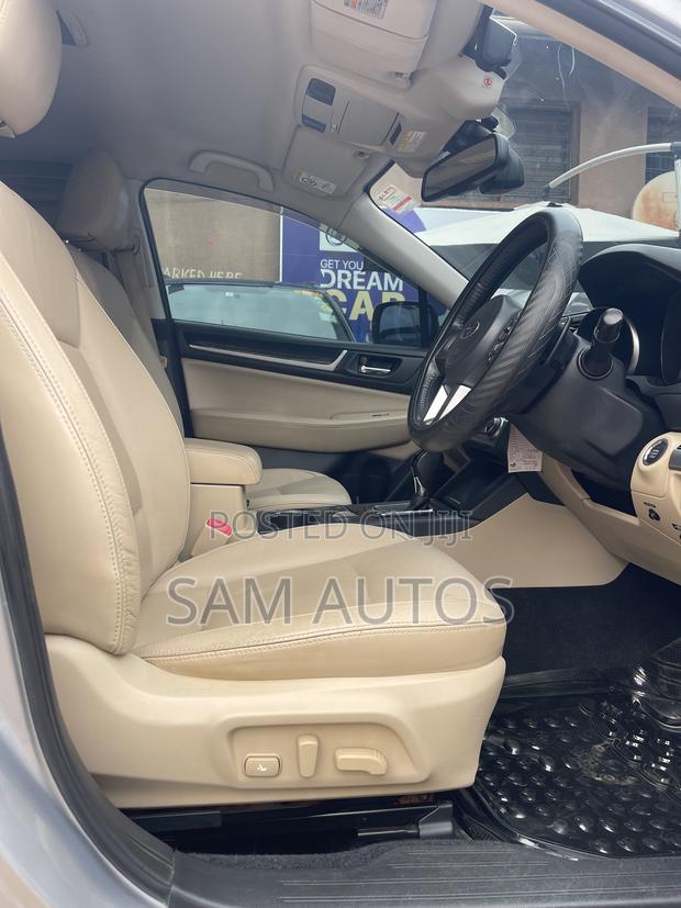 Subaru Legacy 2015 Silver