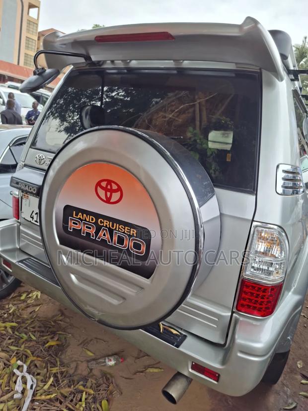 Toyota Land Cruiser Prado 1989 Silver