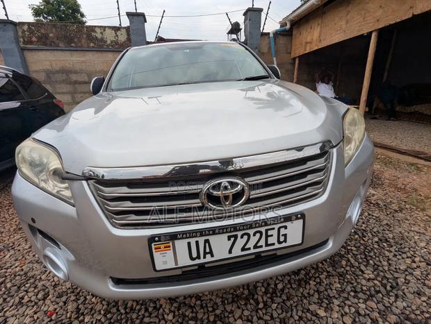 Toyota Vanguard 2008 Silver