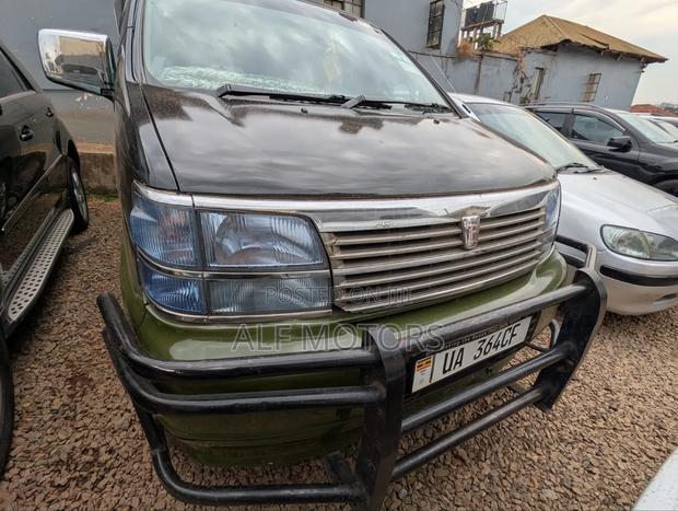 Nissan Elgrand 2003 Green