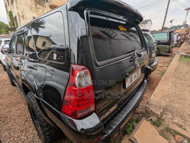 Toyota Hilux Surf 2007 Black