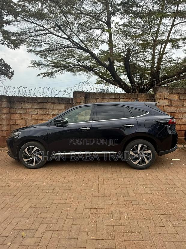 Toyota Harrier 2017 Black