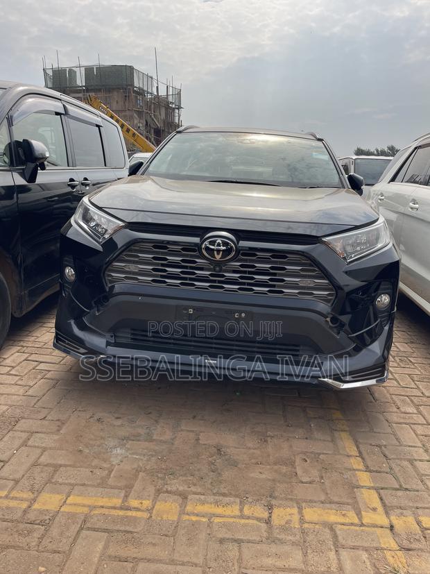 Toyota RAV4 2020 Black