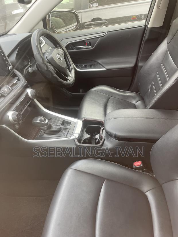 Toyota RAV4 2020 Black