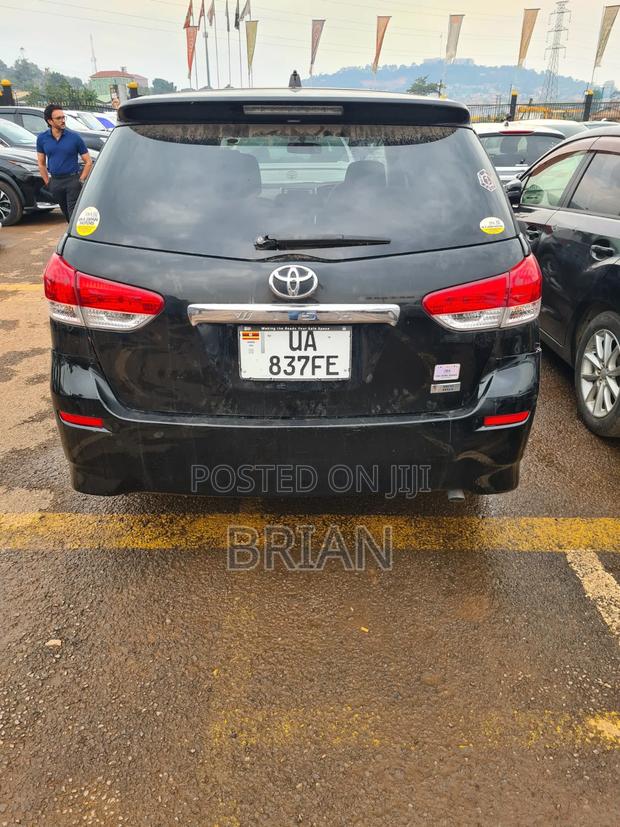 Toyota Wish 2012 Black