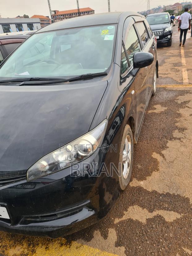 Toyota Wish 2012 Black