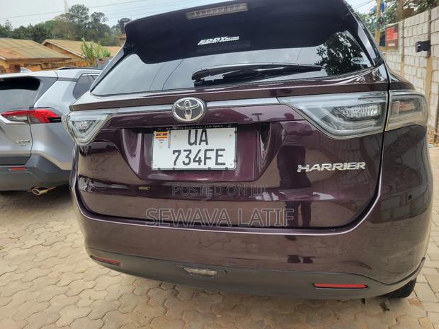 Toyota Harrier 2.0 2016 Maroon