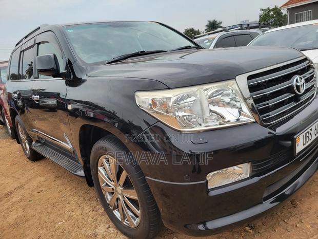 Toyota Land Cruiser 4.6 V8 ZX 2014 Black