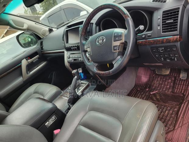 Toyota Land Cruiser 4.6 V8 ZX 2014 Black
