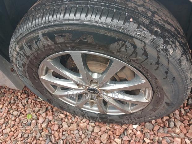 Toyota Noah 2.0 143hp FWD (8 Seater) 2011 Silver