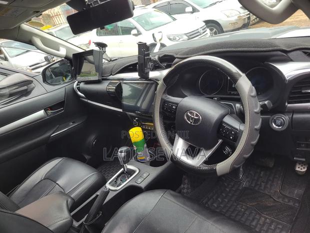 Toyota Hilux Revo Double Cab Deisel 2.8 RWD 2016 White
