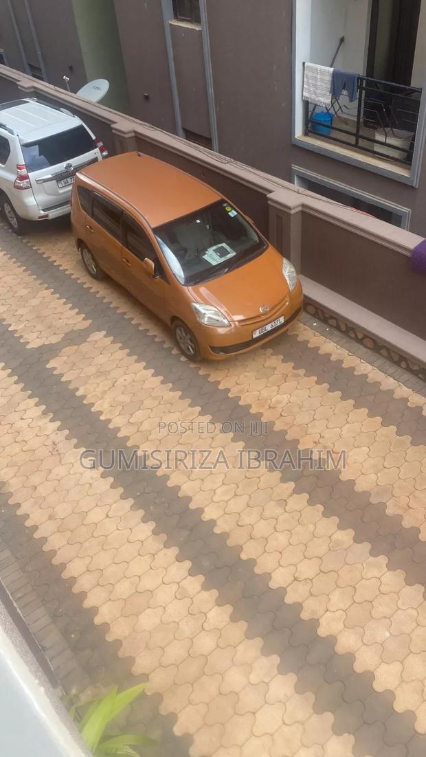 Toyota Passo 2015 Orange