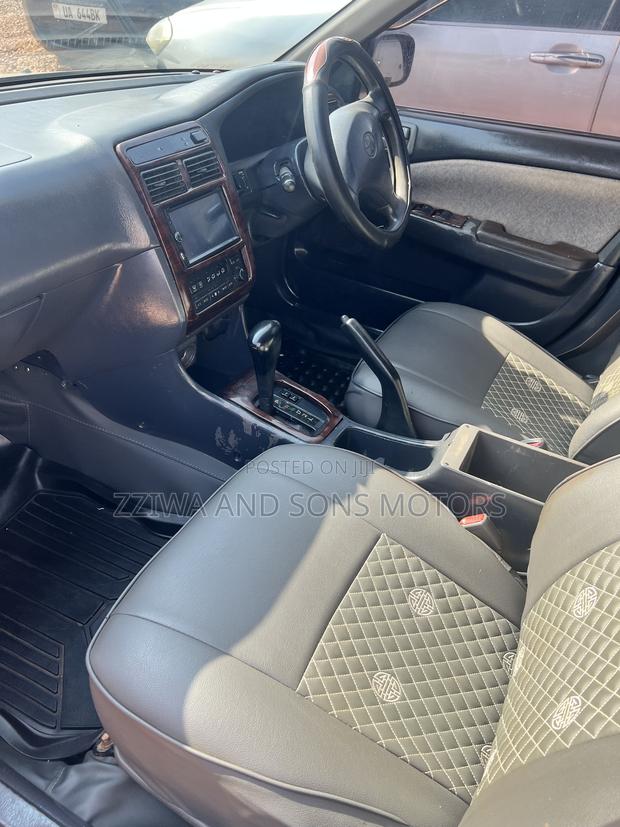 Toyota Corona Premio 1.8 FWD 2000 Silver