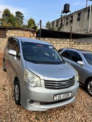 Toyota Noah 2.0 143hp AWD (7 Seater) 2010 Silver for sale