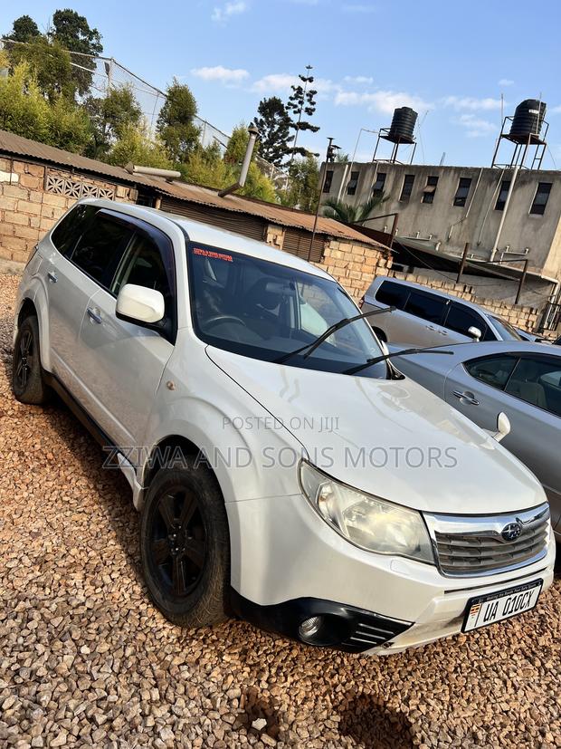 Subaru Forester 2.0D X 2009 White