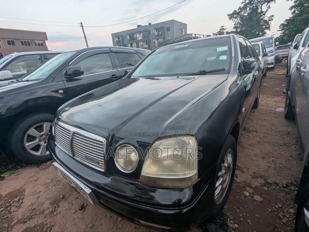 Toyota Progress 2003 Black