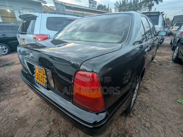 Toyota Progress 2003 Black