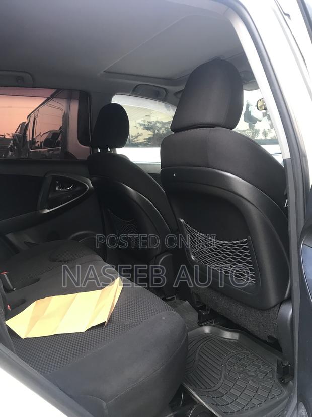 Toyota RAV4 2009 White