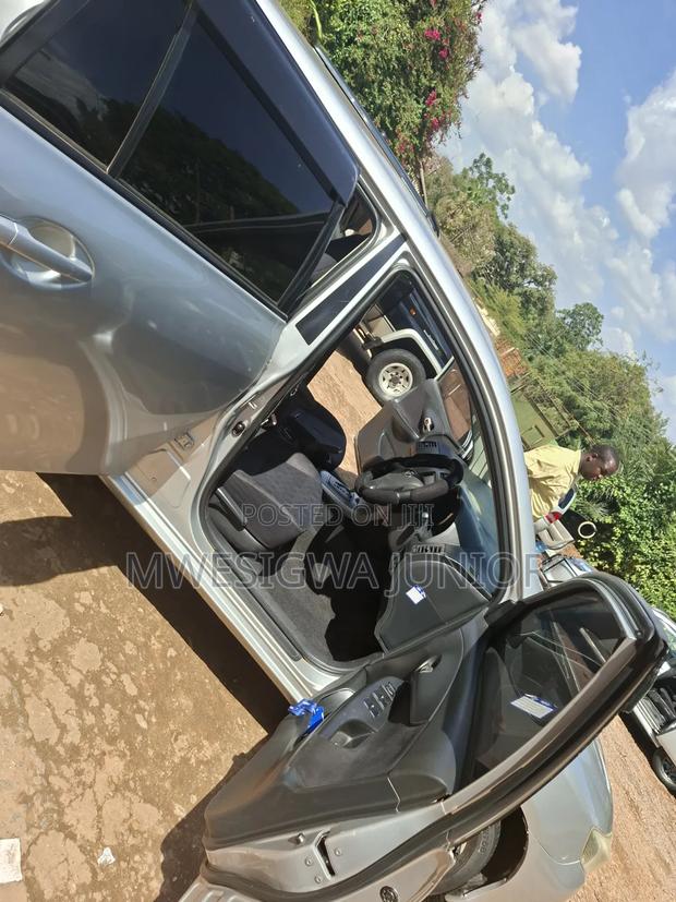 Toyota Corolla Fielder 2010 Silver