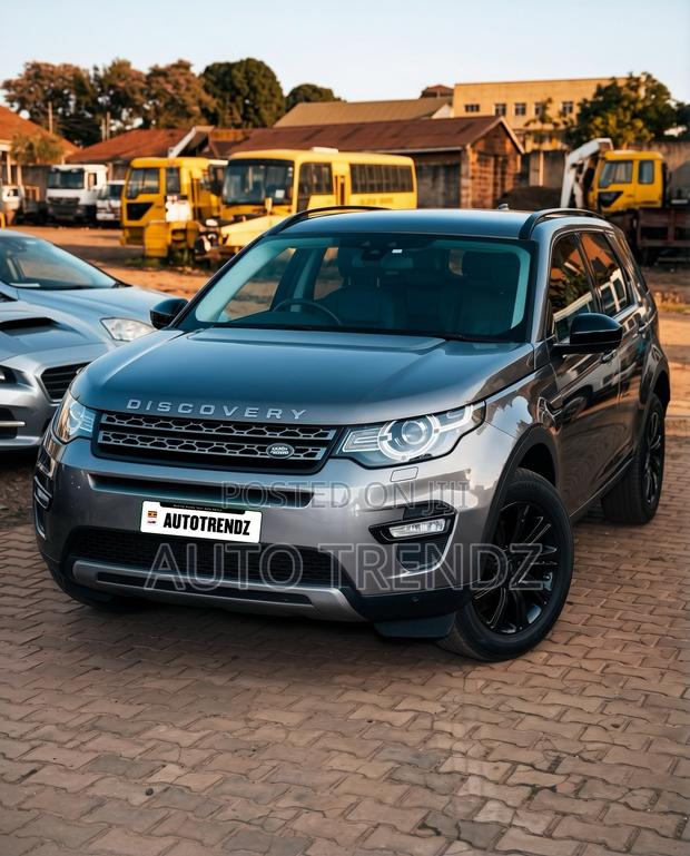 Land Rover Discovery Sport SE 2015 Gray