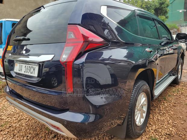 Mitsubishi Pajero V90 2.8 GL 2020 Blue