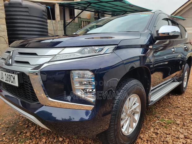 Mitsubishi Pajero V90 2.8 GL 2020 Blue