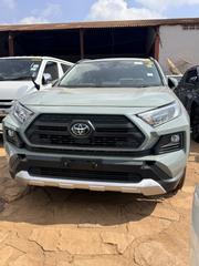 Toyota RAV4 2018 Green for sale