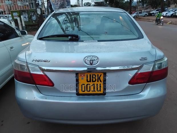 Toyota Premio 2009 Silver