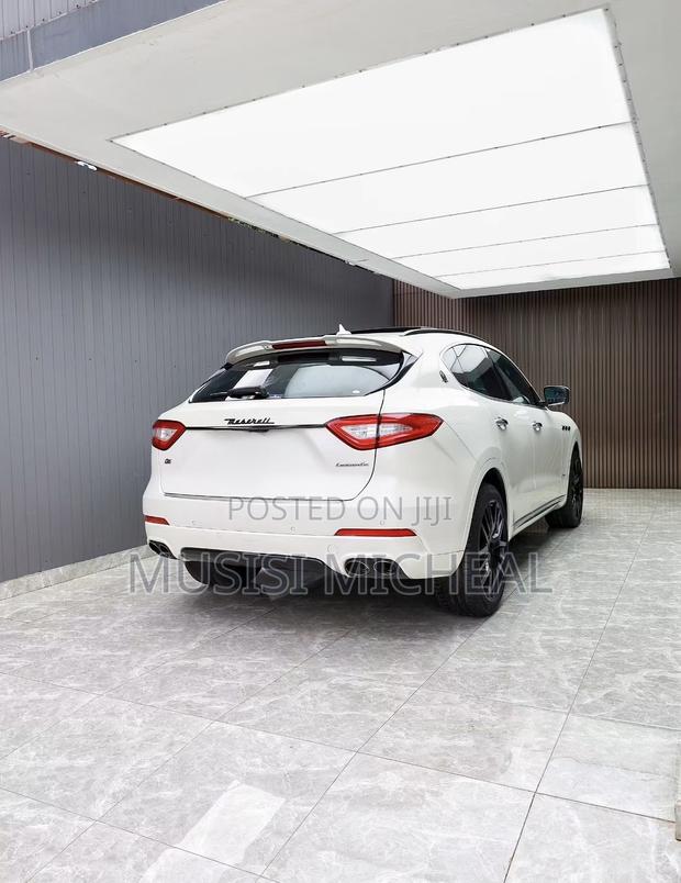 Maserati Levante S AWD 2017 White