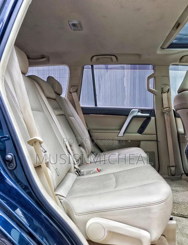 Toyota Land Cruiser Prado 2.8 2021 Blue