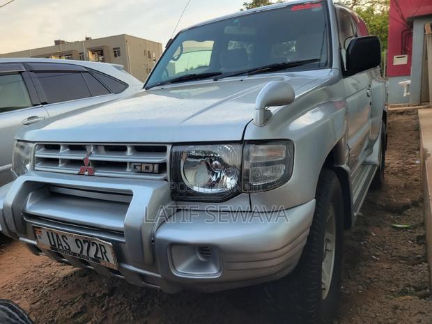 Mitsubishi Pajero Junior 1998 Silver