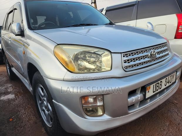 Toyota RAV4 Automatic 2003 Silver
