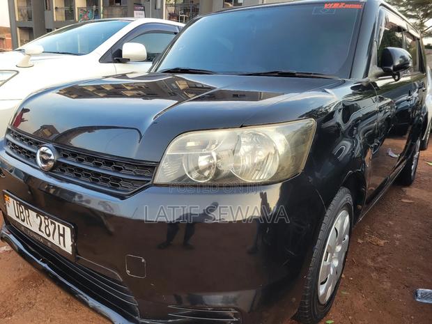 Toyota Corolla Rumion Hatchback 1.5 FWD 2010 Black