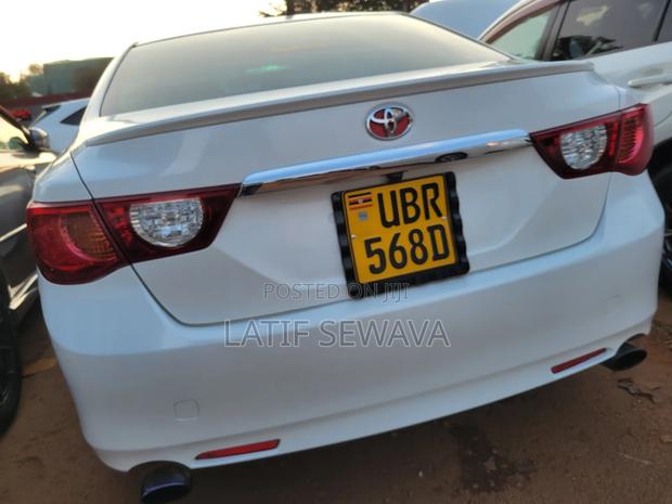Toyota Mark X 2.5 AWD 2010 White