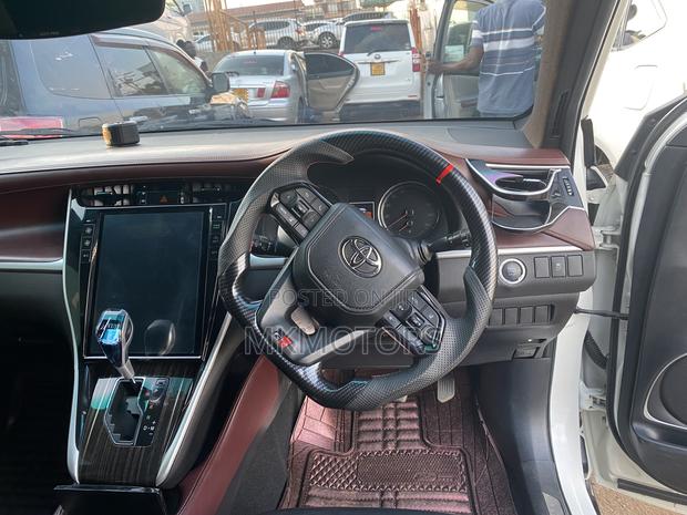 Toyota Harrier 2.0 2015 White