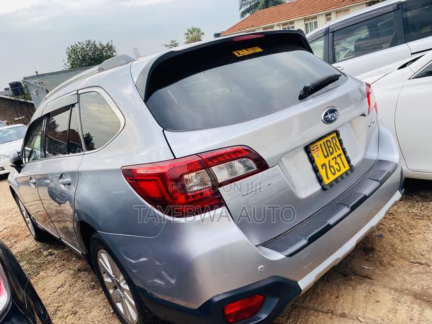 Subaru Outback 2016