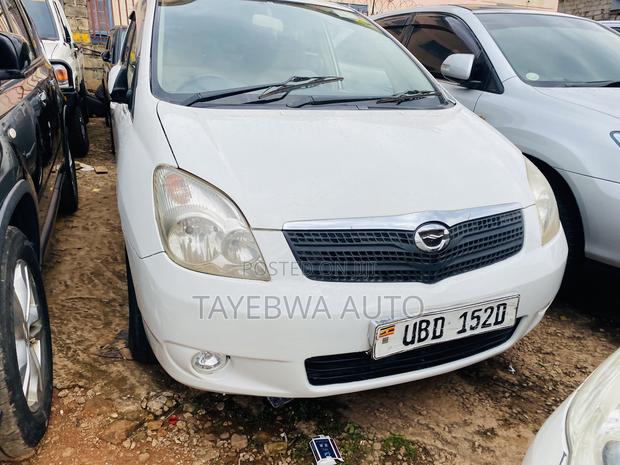 Toyota Corolla Spacio 2005