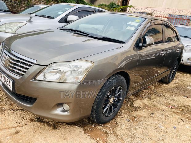 Toyota Premio 2010