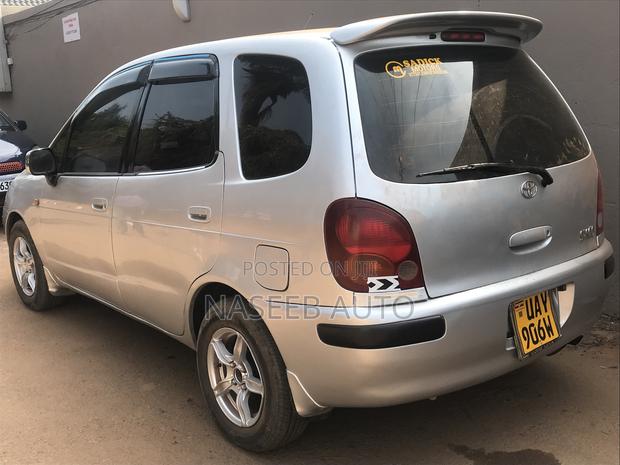 Toyota Corolla Spacio 2005 Silver